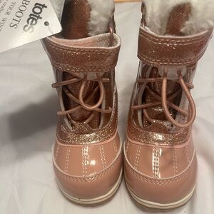 Totes girls boots